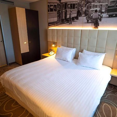 Holiday Inn Budapest-Budaoers By Ihg Esterno foto