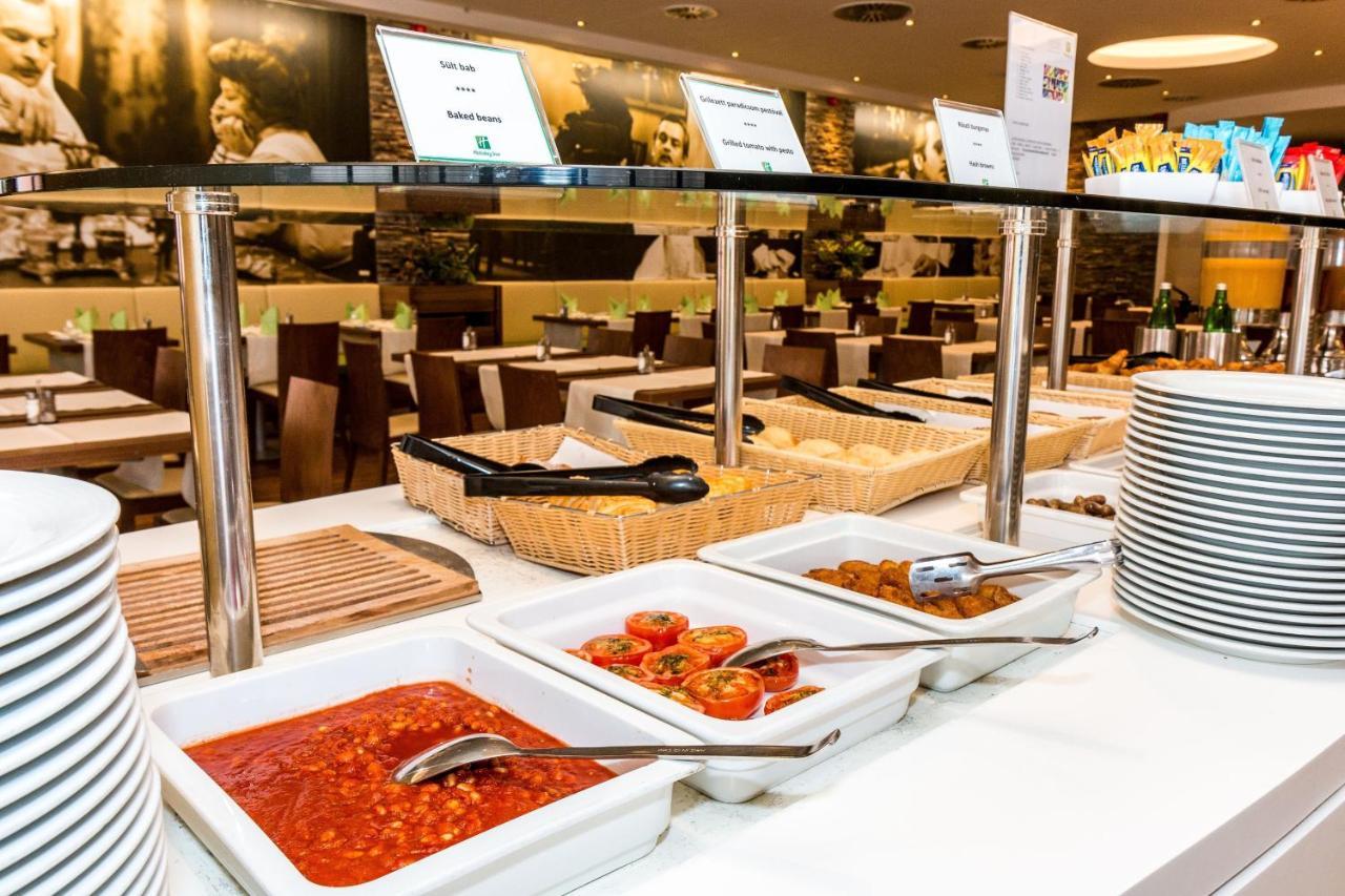 Holiday Inn Budapest-Budaoers By Ihg Esterno foto